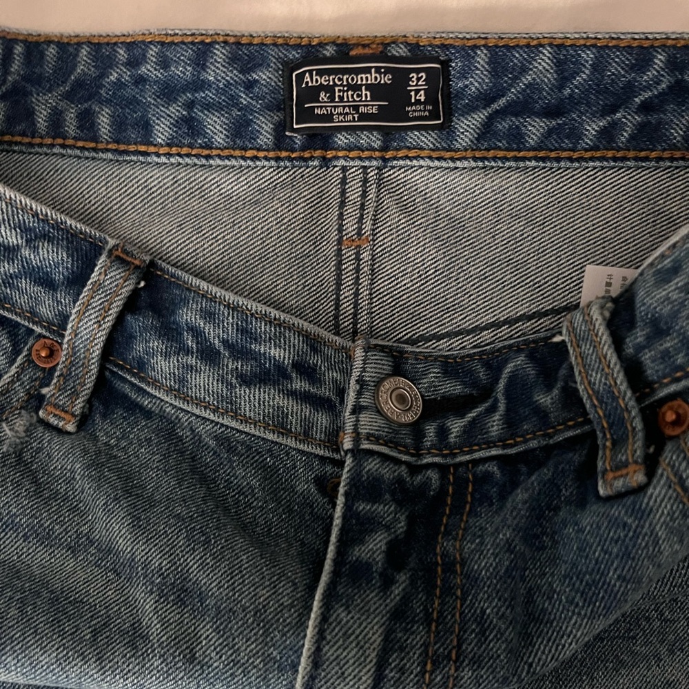 abercrombie and fitch denim skirt women US size 14 - Picture 2 of 3